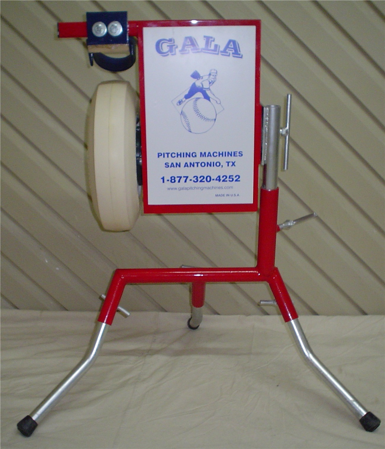 Softball Pitching Machines